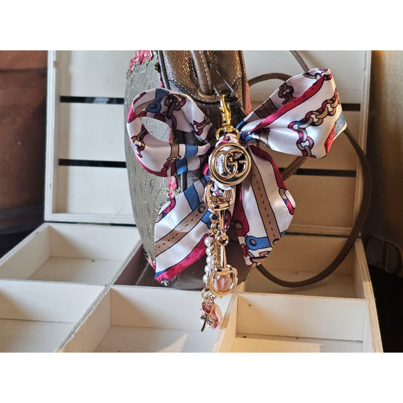 Gucci Rigate Interlocking GG Crossbody wTwilly/Patches/Charms Added Plus Dustbag - Picture 4 of 15